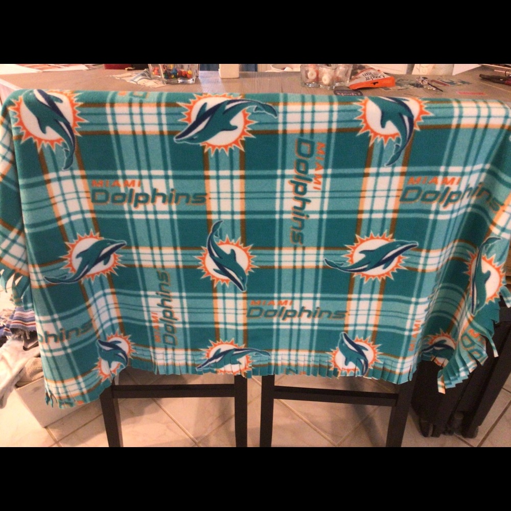 Miami dolphins decorative throw